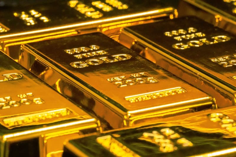 Premium investment-grade gold bars